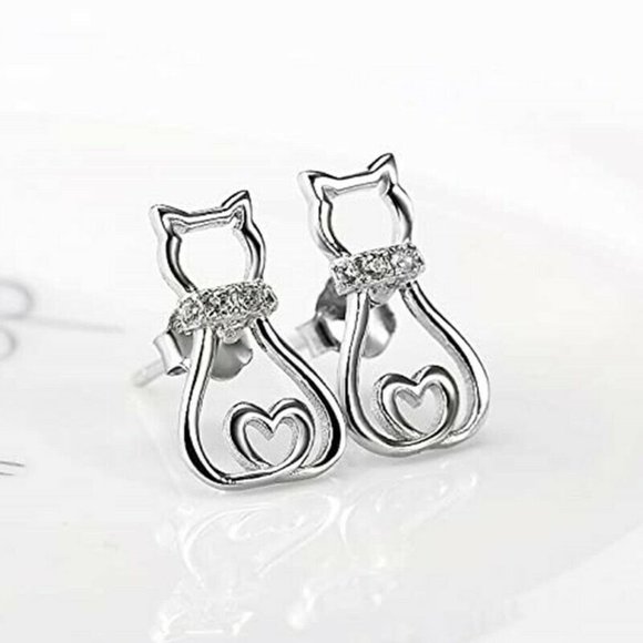 Jewelry - Beautiful 925 Silver White Sapphire Kitty Studs
